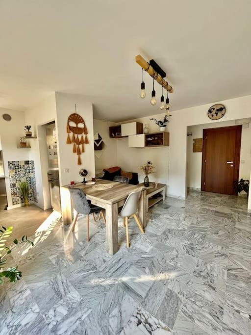 Beau 2 Pieces,Terrasse, Parking Menton Centre Apartamento Exterior foto