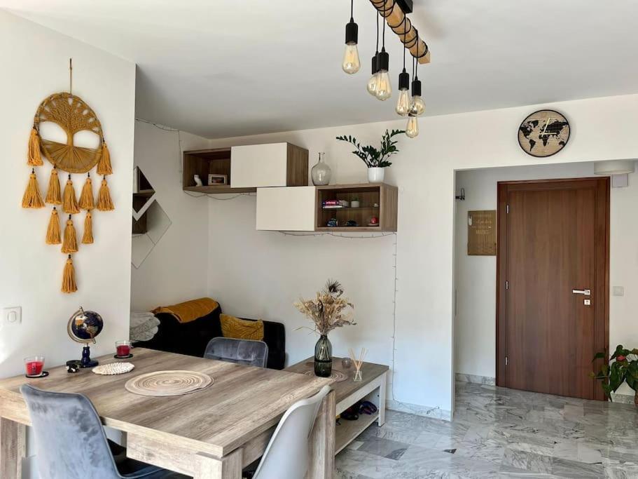 Beau 2 Pieces,Terrasse, Parking Menton Centre Apartamento Exterior foto